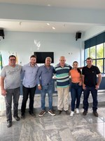 Vereadores recebem Assessor do Senador Carlos Viana e anunciam R$ 200 mil para a saúde de Bonfim